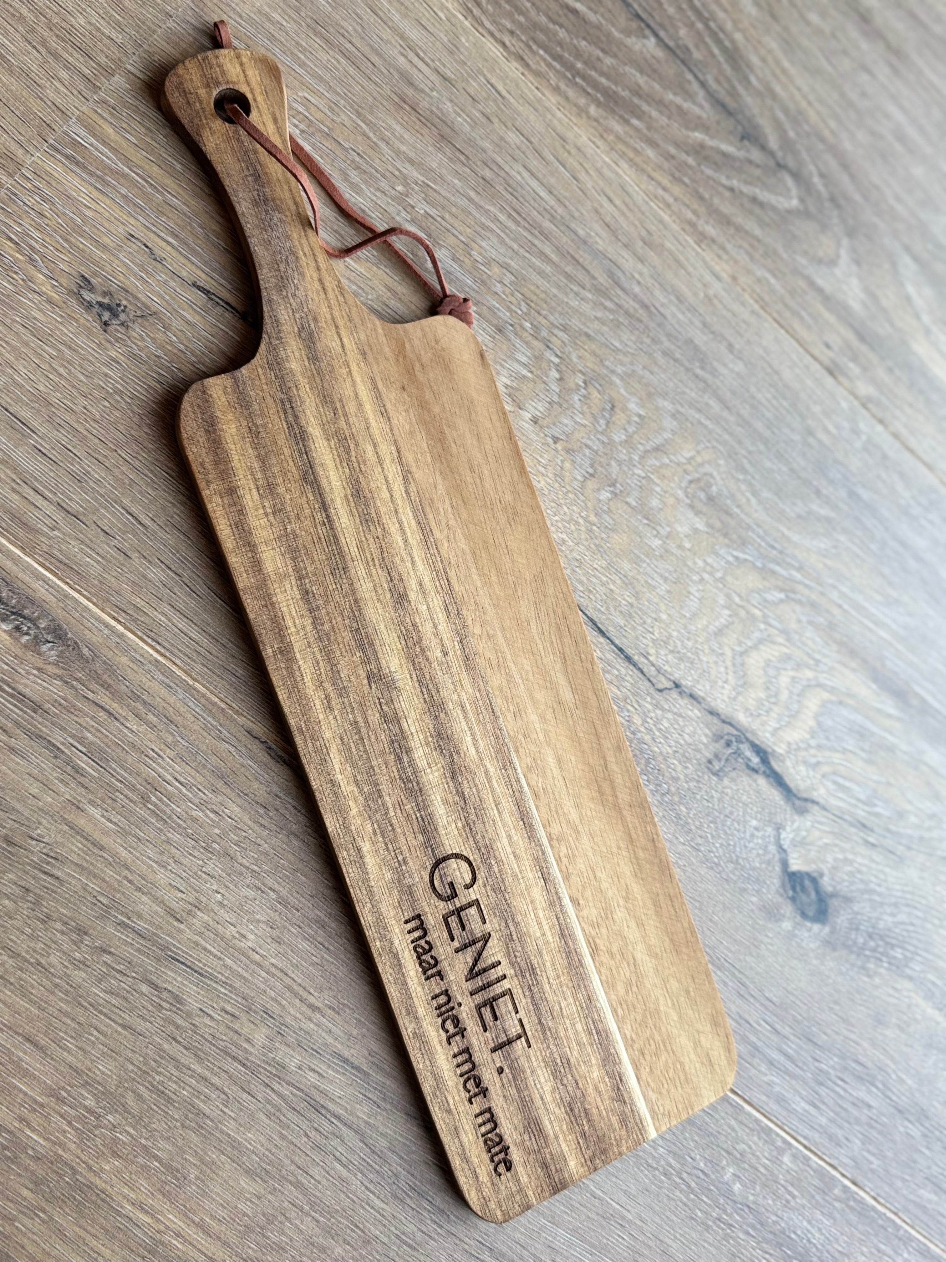 Borrelplankje 'geniet maar niet met mate'