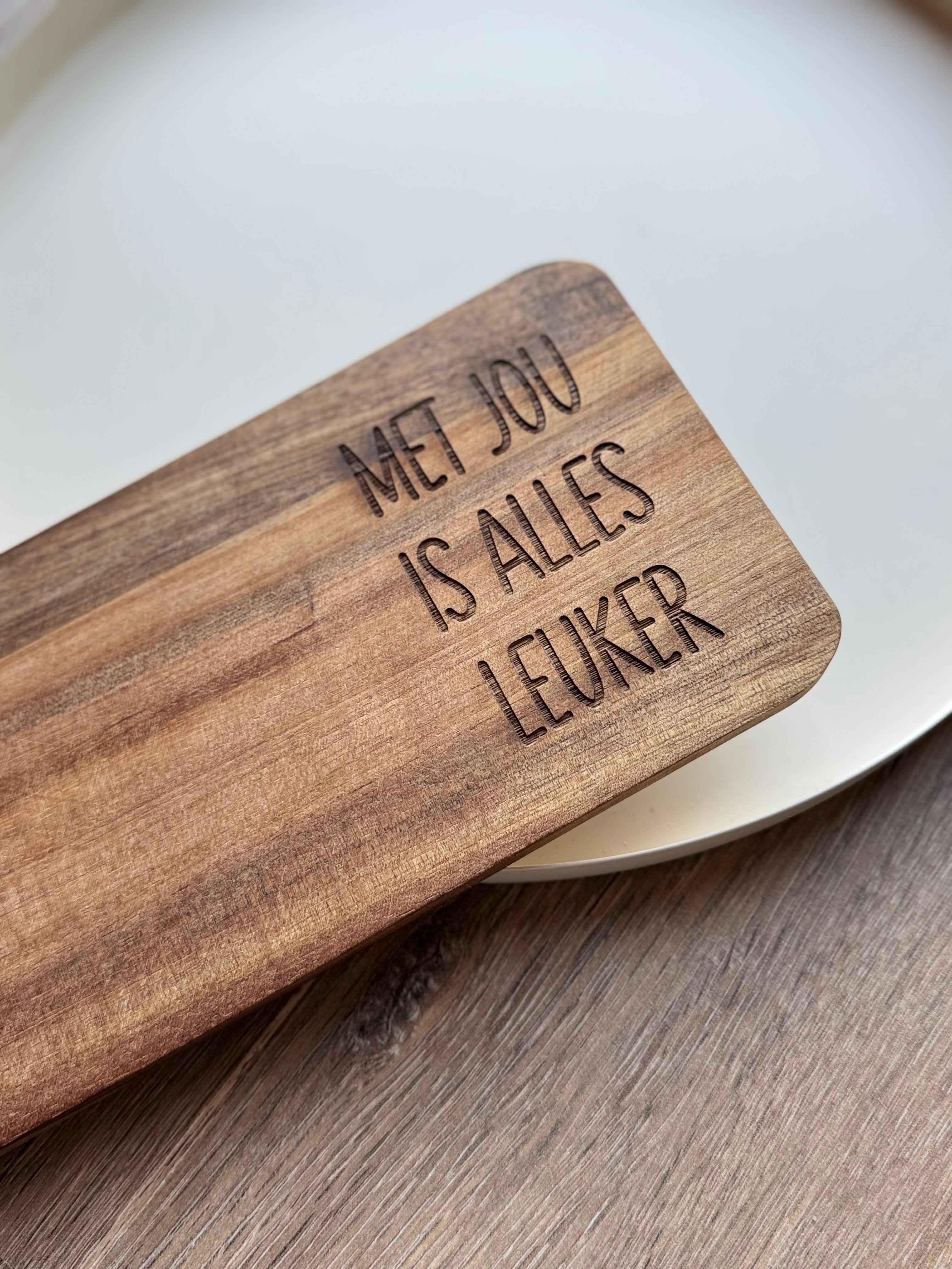 Borrelplankje 'met jou is alles leuker'