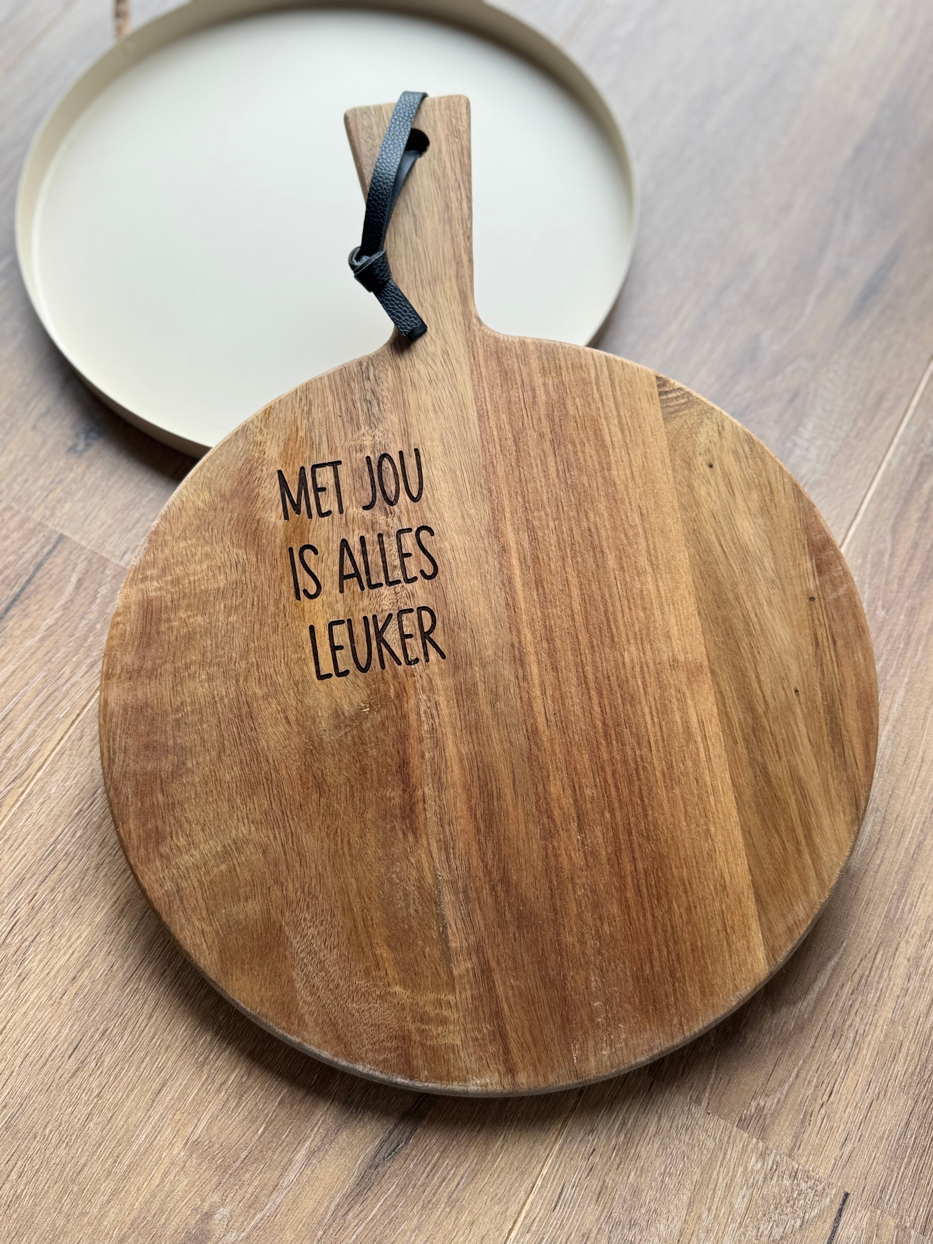 Borrelplank ‘met jou is alles leuker’