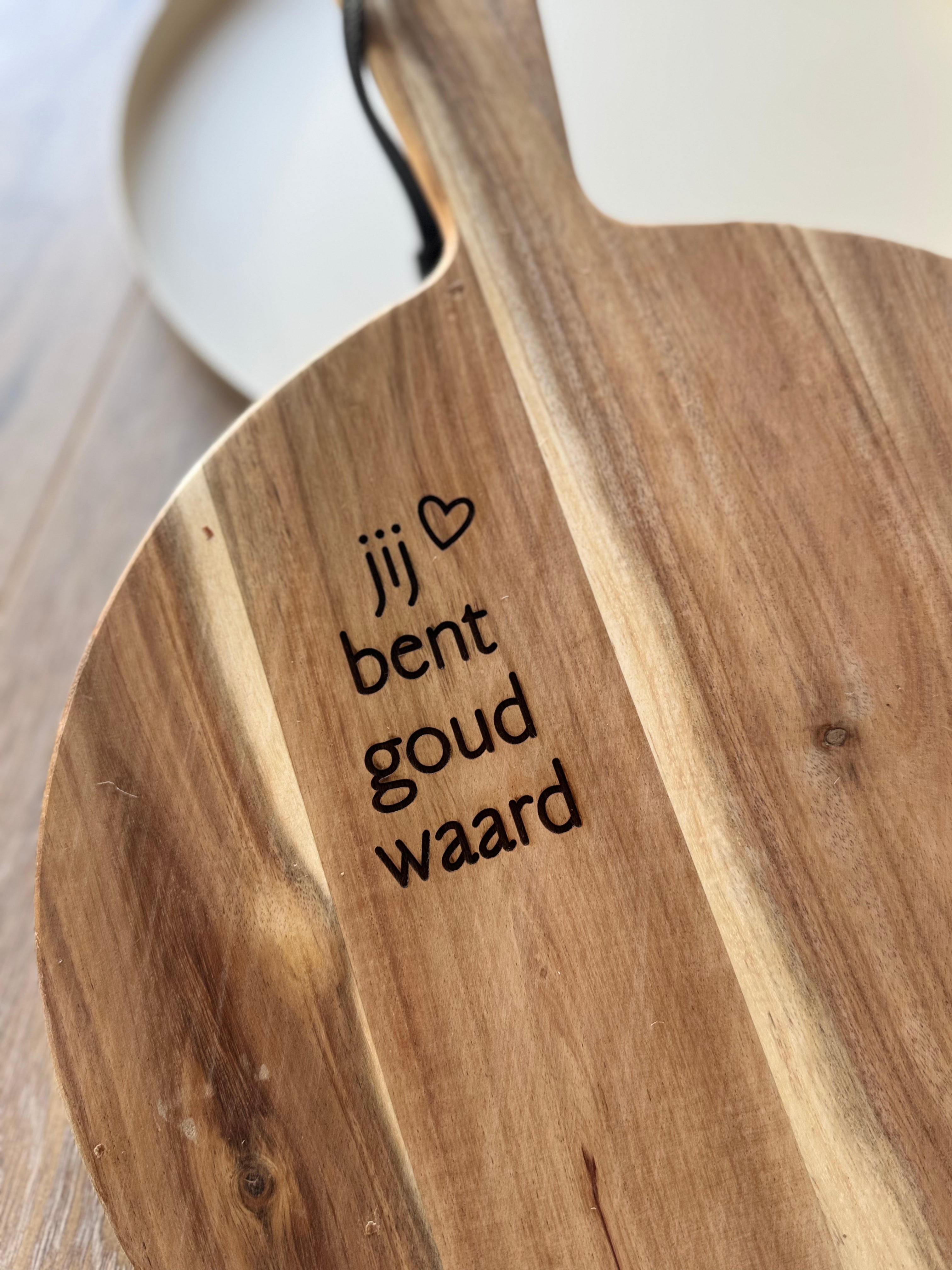 Present with Love, Borrelplank ‘jij bent goud waard’