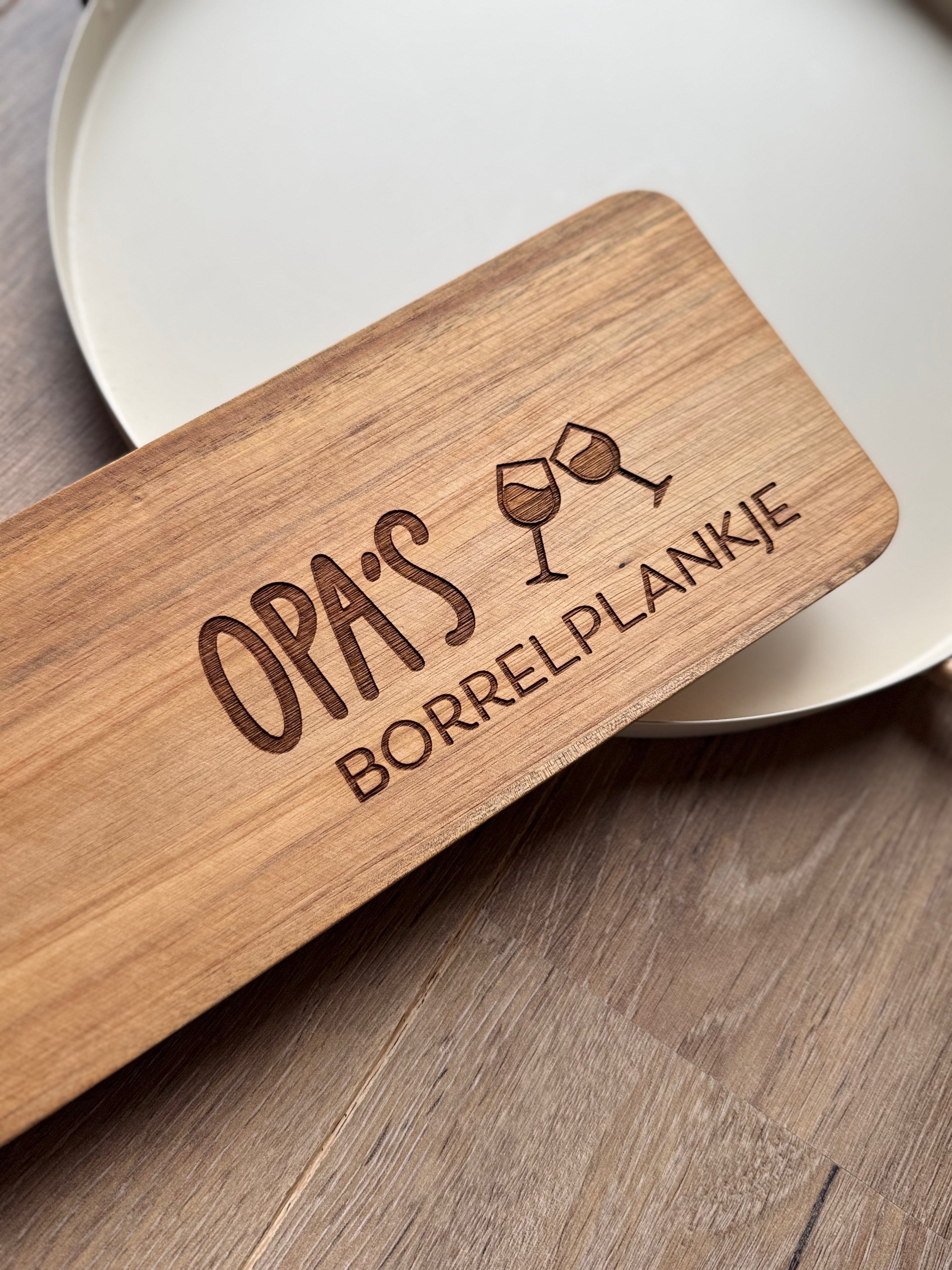 Borrelplankje 'opa’s borrelplankje’