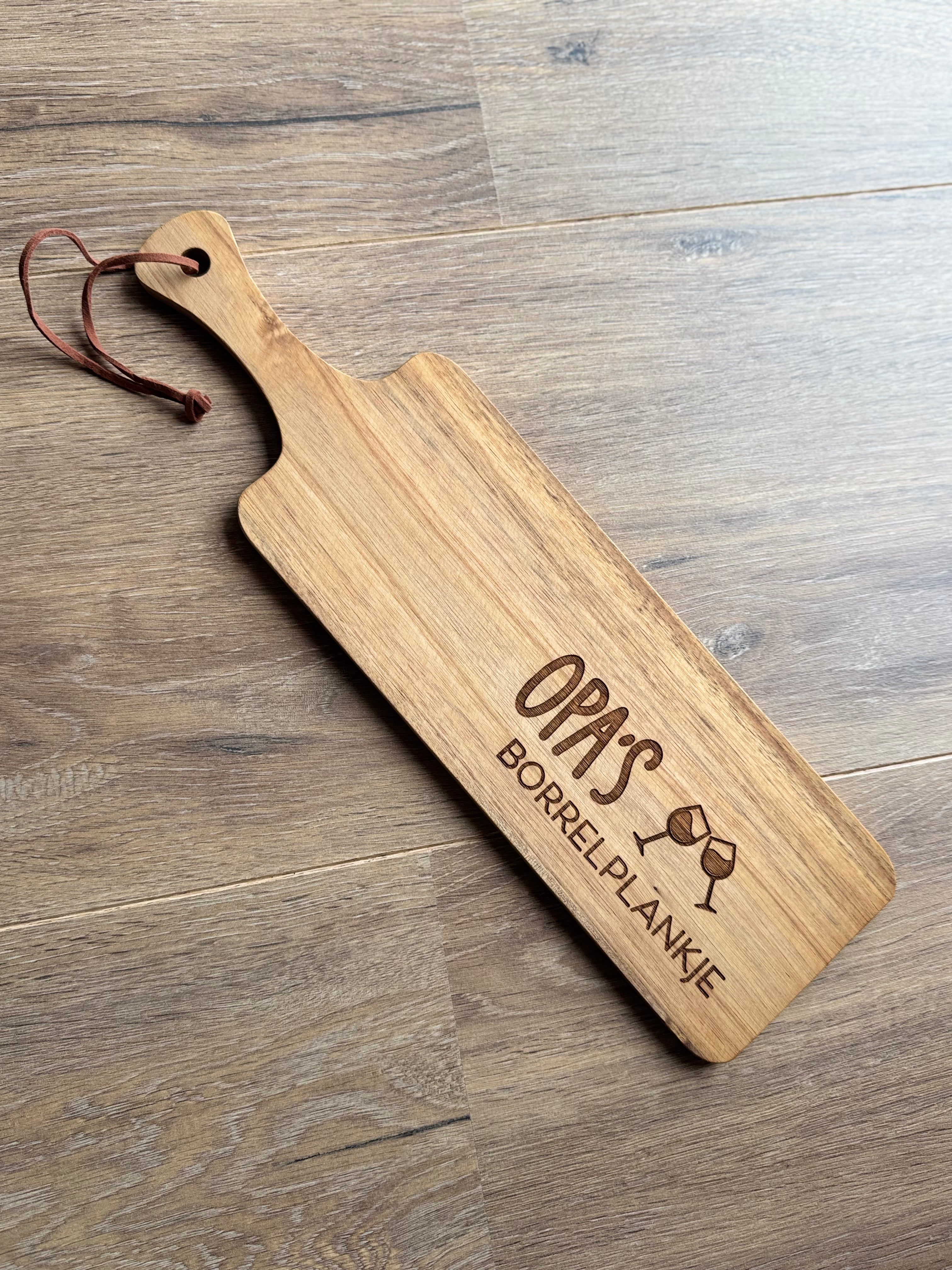 Borrelplankje 'opa’s borrelplankje’