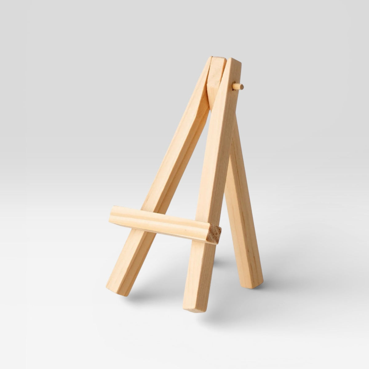 Tile display easel