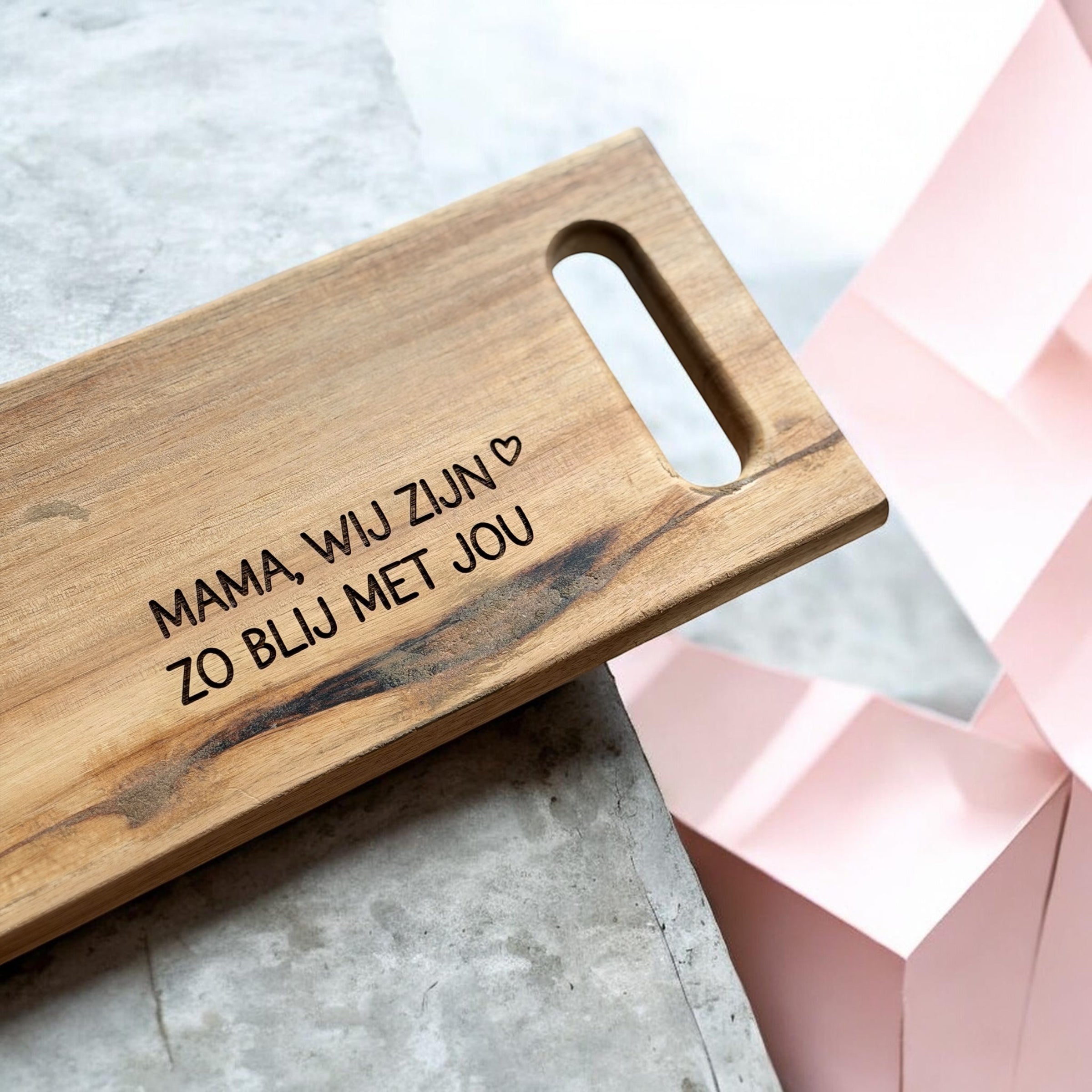 Borrelplank ‘mama, wij zijn zo blij met jou’