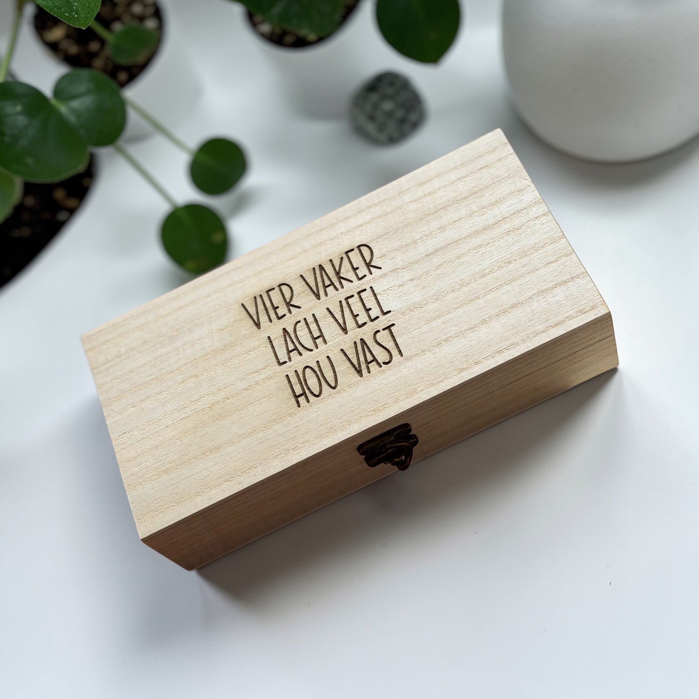 Memory box ‘vier vaker lach veel hou vast’