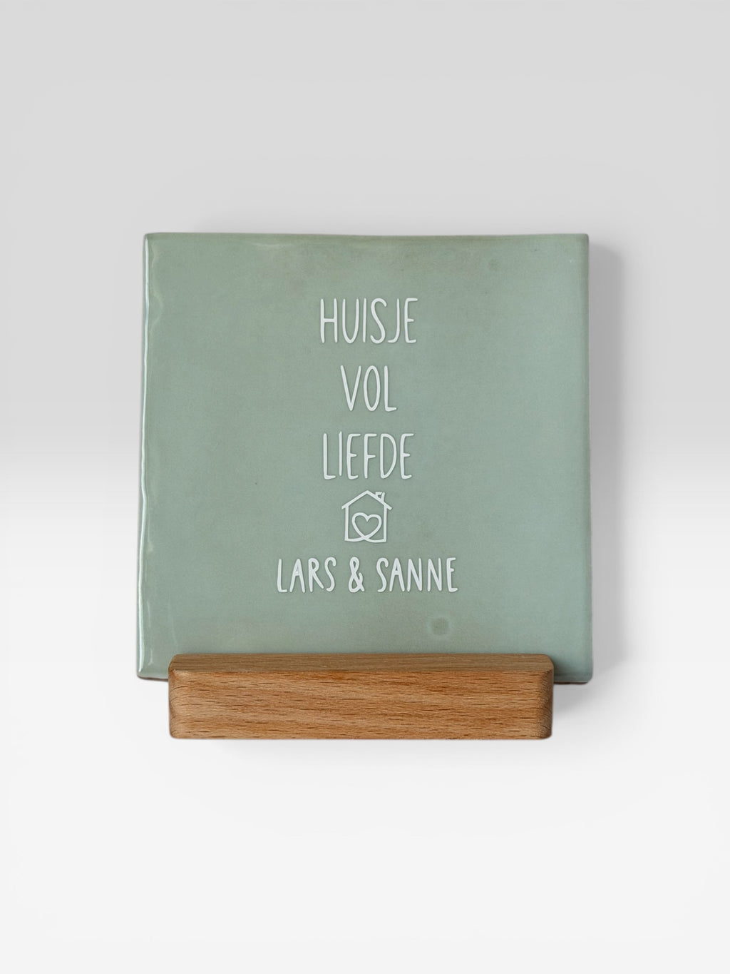 Tegeltje gepersonaliseerd 'huisje vol liefde'