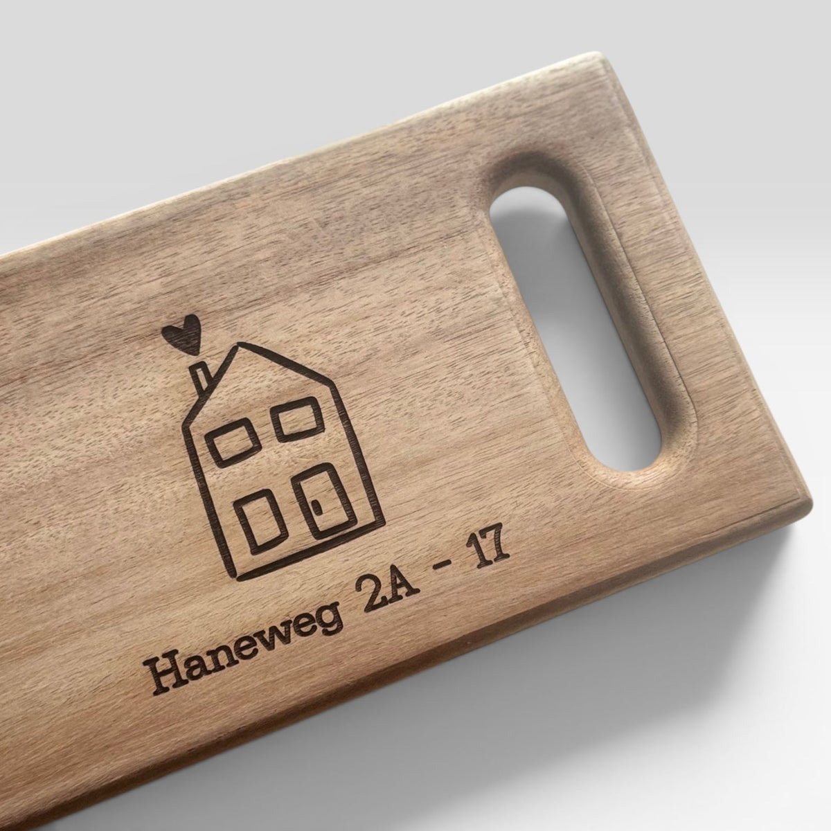 Present with Love, Borrelplank ‘nieuwe woning gepersonaliseerd met adres’