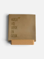 Present with Love, Tegeltje 'huisje vol liefde en geluk’