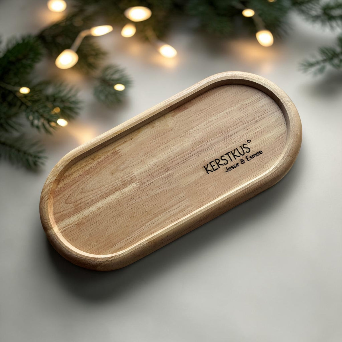 Present with Love, Plateau kerstkus