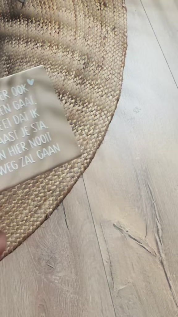 Tegeltje 'wat er komen gaat '